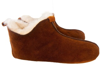 Sheepskin Slippers – Unisex Leather Boots, Handmade Brown Shearling