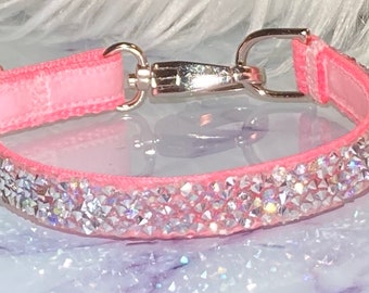 Glittrande blush Aurora strass katt- eller hundhalsband, 1/2", unikt, elegant, blush satinfoder, hummerspänne, läcker bländande skatt!