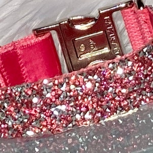Kristall Diamant Hundehalsband 2,5 cm, edles Satinfutter, moderne Metallschnalle, glitzernde Strasssteine