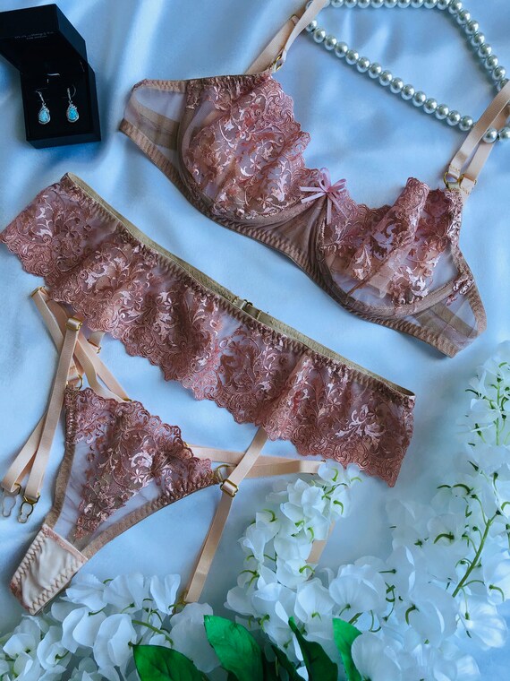 Conjunto de lencería dorada. Lencería babydoll. Ver a través | Etsy España