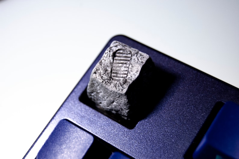 Artisan Moon Landing Keycap  Cherry MX Kalih & Gateron image 3