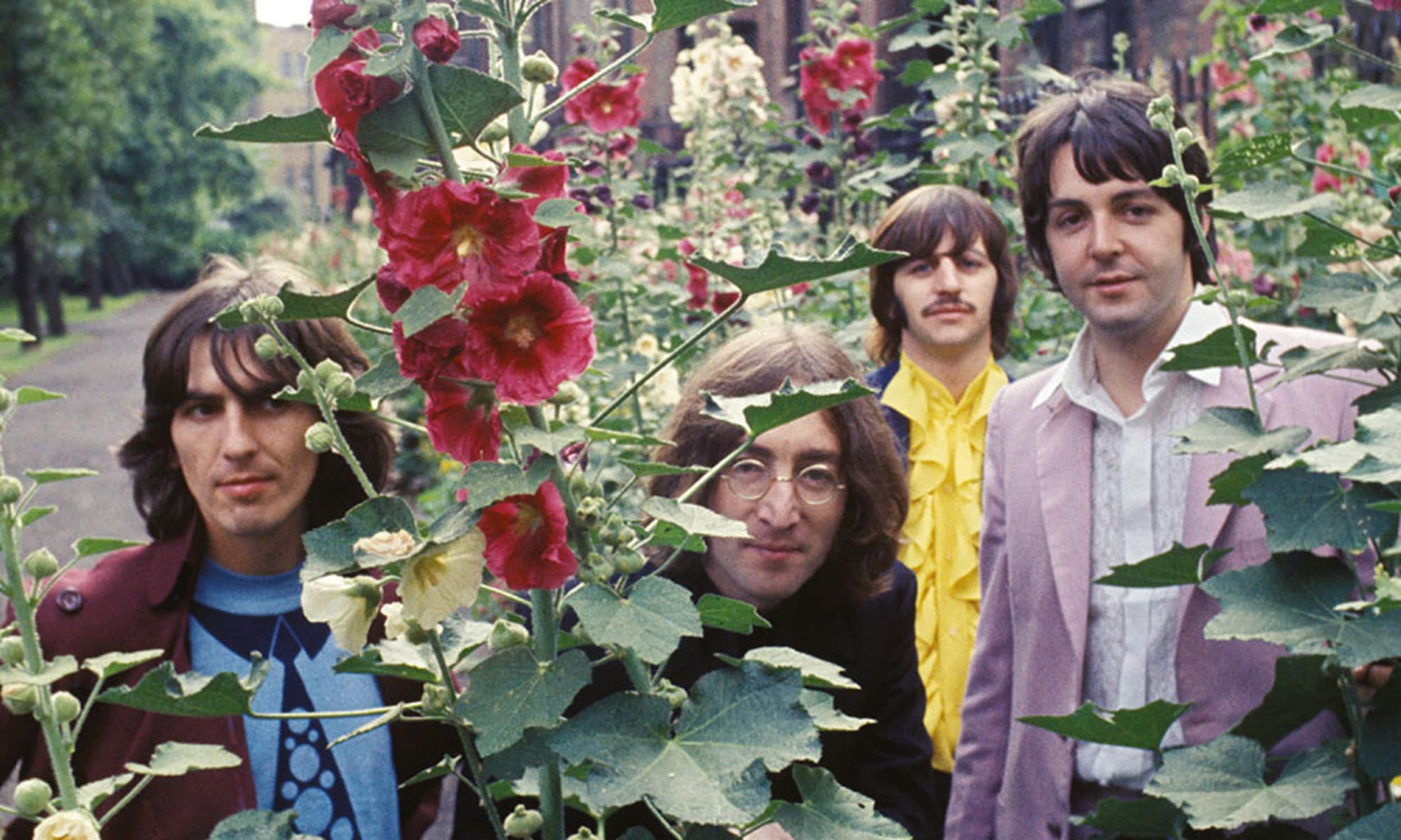 BEATLESポスター Amazon.com: The Beatles - Music Poster (Abbey Road) (Size