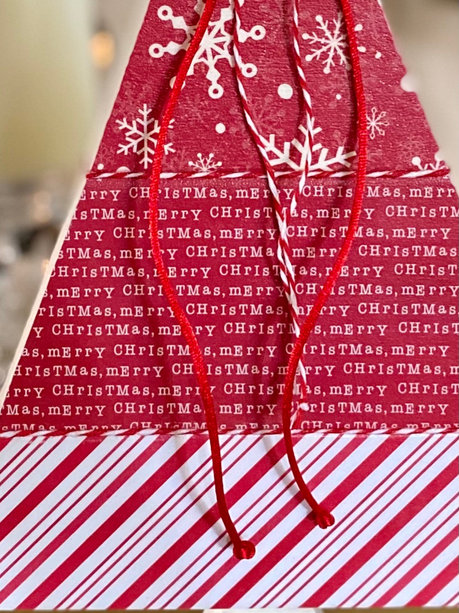 red-white-wood-triangle-christmas-tree-wood-christmas-tree-decor
