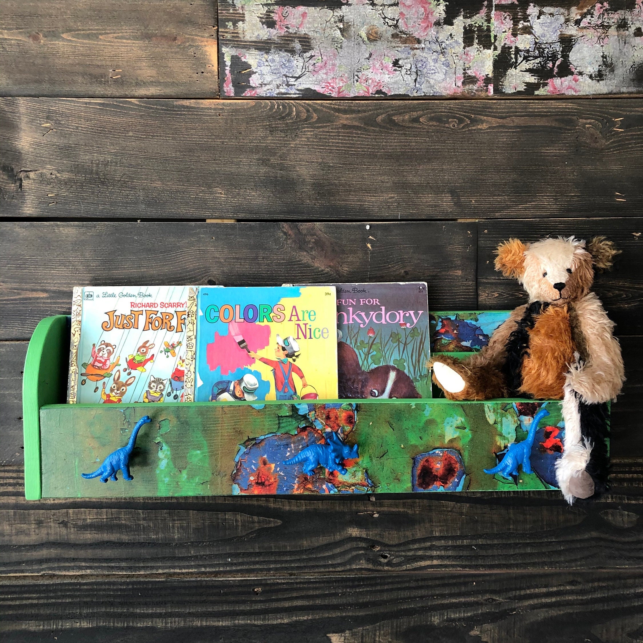 Children's Wall Mounted Wood Bookshelf, Kids Bookshelf, Hanging