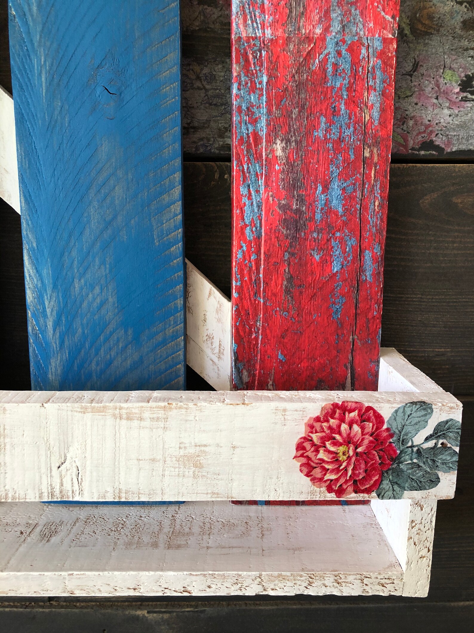 Red, White, and Blue Picket Fence Wall Decor W/shelf, Patriotic Decor