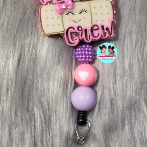 Xipromi Boo Boo Crew Badge Reels Retractable Glitter With Clip, Funny Bandage Badge Holder For Pediatrics Nurse School Nurse Medical Office Workers Healthcare, Wound Care Nurse Gifts B