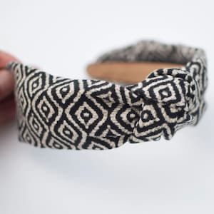 Bandeau imprimé noir et blanc, bandeau à chevrons noirs, bandeau pour femme