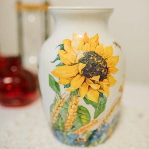 Handmade Decoupaged Vase, Decorative Vase, Vase for Flowers, Vase for Centerpieces, Vases Pod, Fall Decor, Wedding Gifts, Gifts for Mom