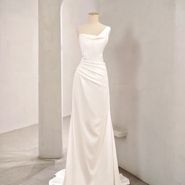 Elegant Open Back Simple Wedding Dress Side Slit Spaghetti Straps Bridal Gown