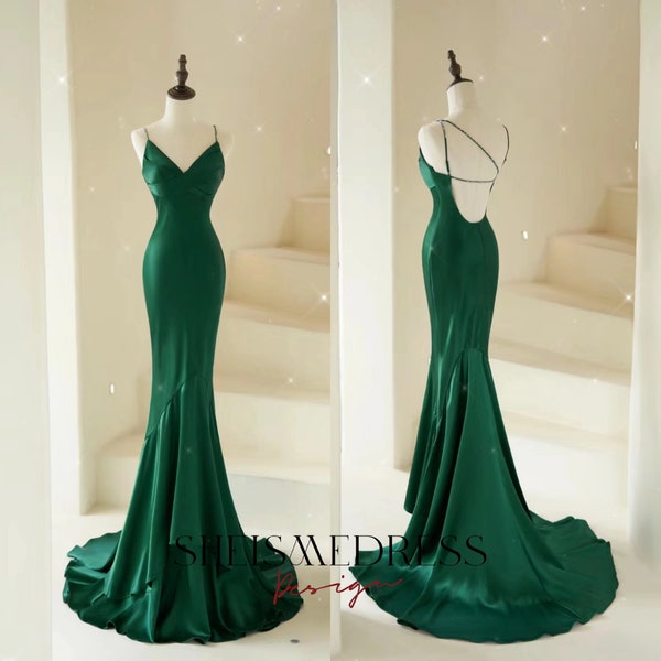 Charming Spaghetti Straps Emerald Green V Neck Mermaid Long Party Dress Prom Gown D1622 main image 0