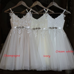 Calf-Length Flower Girl Dresses A-Line/Princess Tulle Lace V-neck Sleeveless Flower Girl Dresses