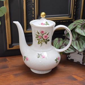 Seltmann Weiden Coffee Pot/Teapot – Rose Decor Annabell – Porcelain Vintage 1980s
