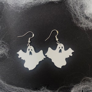 Flying White Ghost Halloween Earrings 925 Sterling Silver