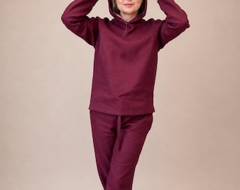 Women’s Linen Lounge Set Burgundy | Linen Hoodie and Pants Set | Minimalist Loungewear for Women | Casual Travel Outfit | Cozy Linen Clothin