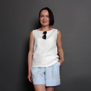 Witte linnen tanktop: mouwloos zomerhemd