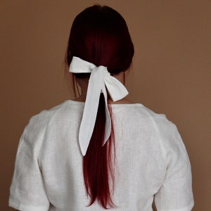 リネンのヘアタイ、リネンのヘアリボン、リネンのヘアバンド、女性用リネンのヘッドバンド、ヘッドラップギフト、スカーフ、アクセサリータイ、レトロな白いヘッドタイ
