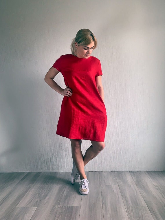 strapless open back dress Red Short Sleeve V-Neck Pleated Dress  Sail to Sable