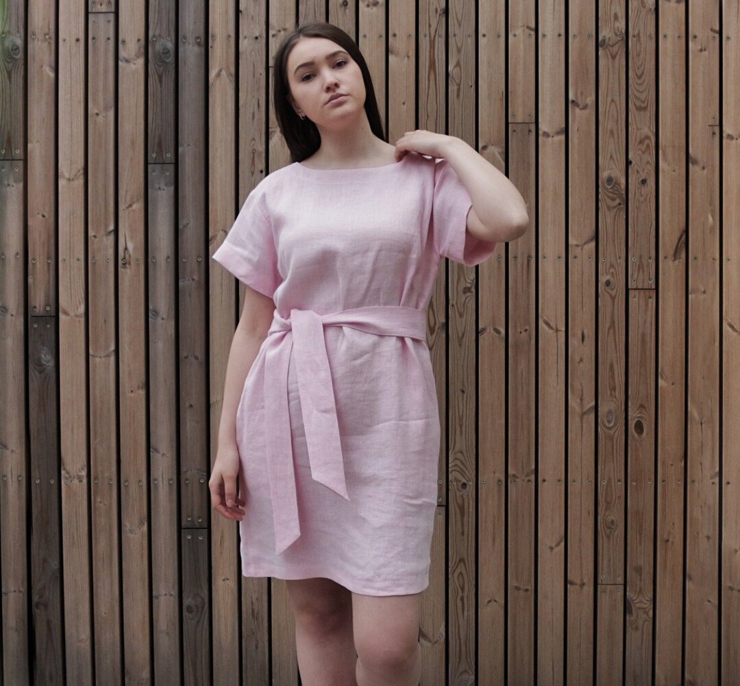 linen round neck dress with pockets and belt, womans linen dress, short sleeve dress, womans loose linen dress, natural linen summer dress