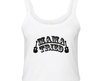 Mama heeft een crop tank geprobeerd