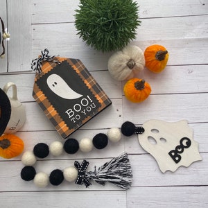 Boo! Black and White wool Halloween garland*TieredTray*FallDecor*Ghost*Handmade*