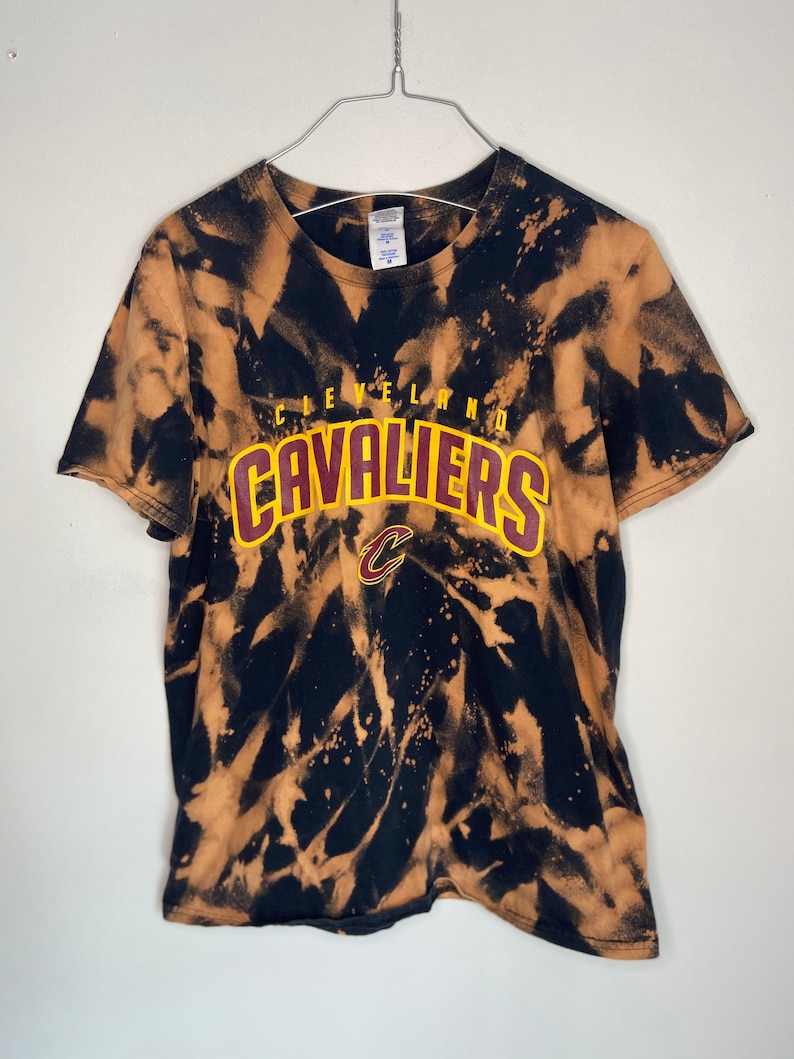 Acid washed Cleveland Cavaliers T-Shirt