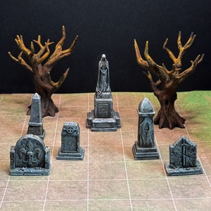 Miniature Graveyard Terrain Set - Painted Game Terrain for DnD, D&D, Pathfinder, Hero Quest, Tabletop Games - DnD miniatures, DnD Gifts