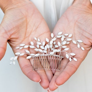 Silver Opal Blue Bridal Hair Comb, Silver Moonstone Hair Comb, Silver Wedding Hair Accessory, Bridal Headpiece  -  6420