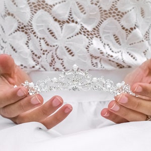 Vintage Silver Wedding Pearl Tiara, Crystal Bridal Headpiece, Royal Filigree Crown, Silver Pearl Wedding Hair Diadem 4024 image 7