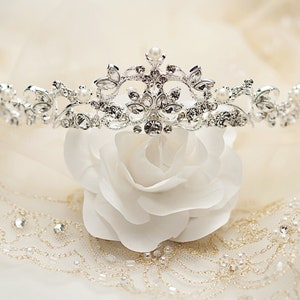 Vintage Silver Wedding Pearl Tiara, Crystal Bridal Headpiece, Royal Filigree Crown, Silver Pearl Wedding Hair Diadem 4024 image 9