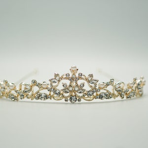 Vintage Silver Wedding Pearl Tiara, Crystal Bridal Headpiece, Royal Filigree Crown, Silver Pearl Wedding Hair Diadem 4024 image 10