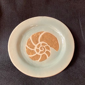 Nautilus round plate