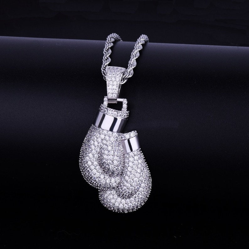 Boxing glove chain pendant Clearance