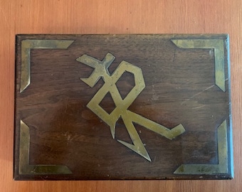 1924 home made mahjongg wooden box and wooden tiles