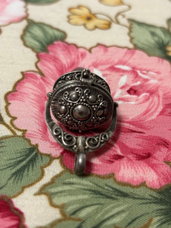 Vintage locket and Drop crystal charm - image 4
