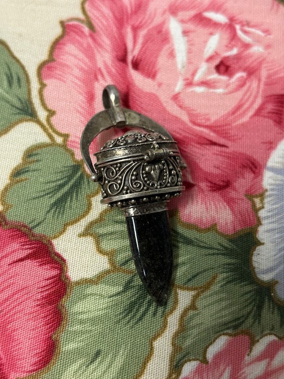 Vintage locket and Drop crystal charm - image 7