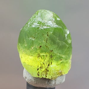 Peridot Kristall 25 Karat / Heilungsperidot
