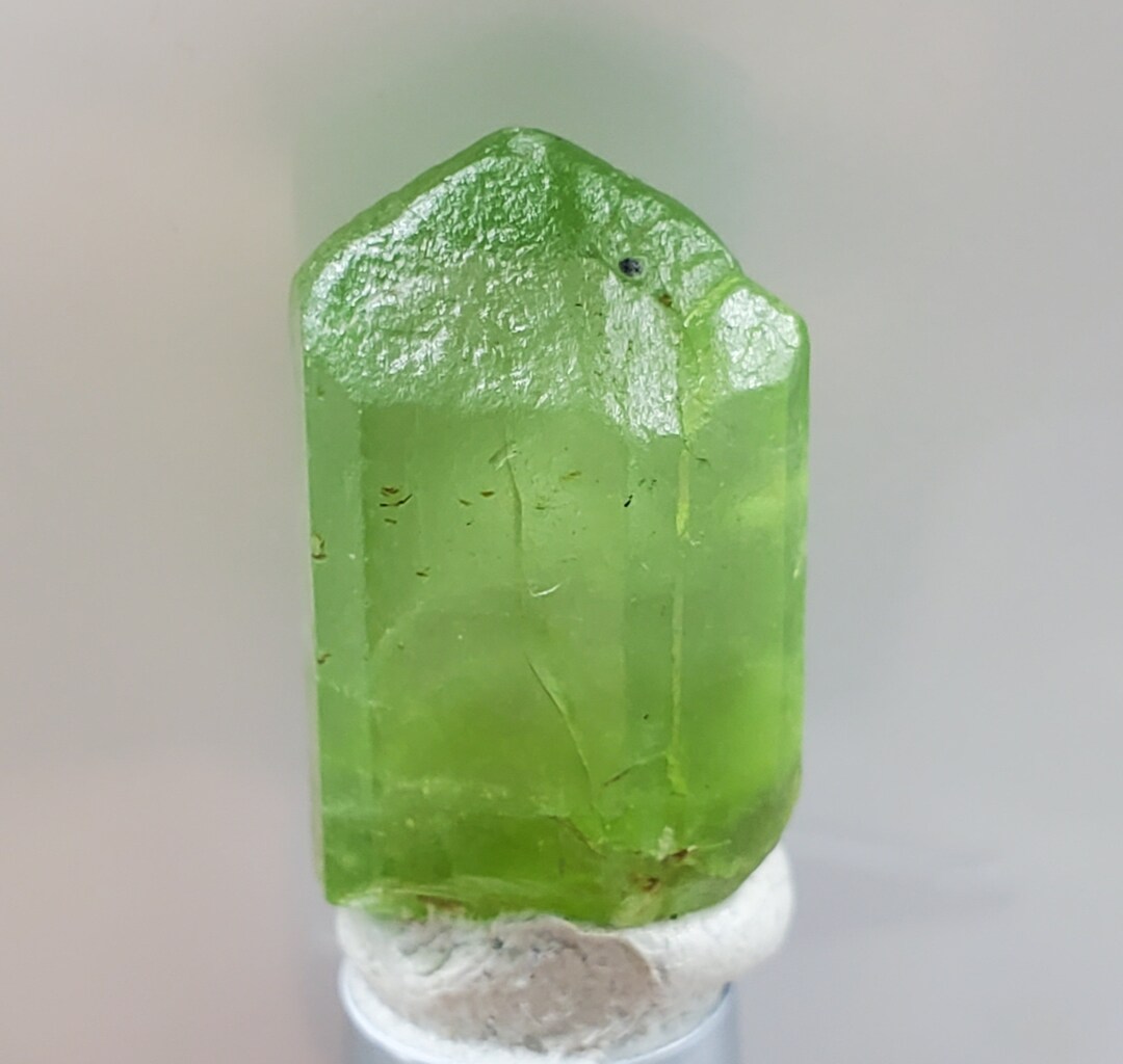Peridot Crystal 20.50 Carat / Peridot Minerals / Peridot Specimens ...