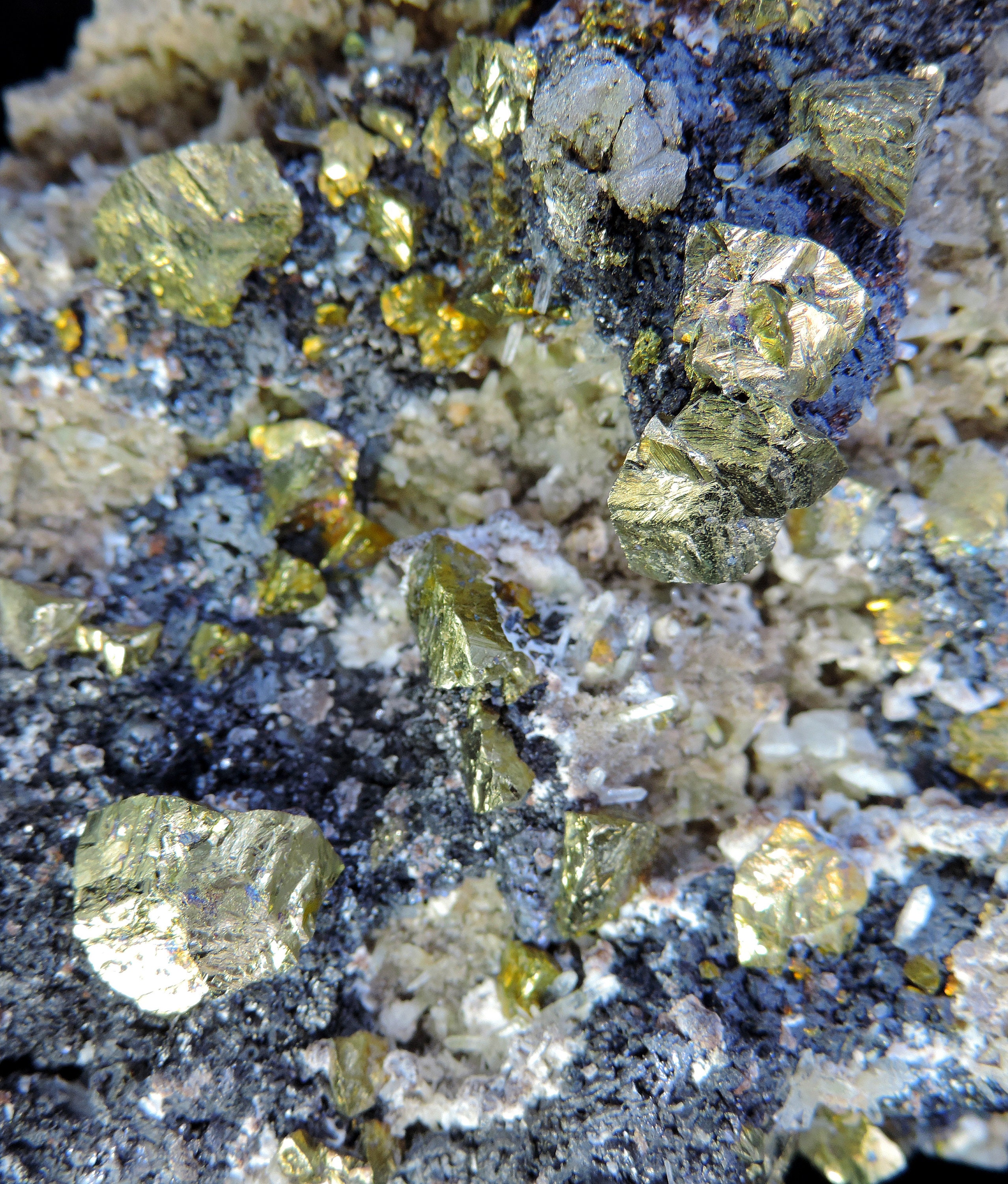 6点 北海道 美笛 千歳鉱山産 銀黒鉱石 黄銅鉱 閃亜鉛鉱？結晶