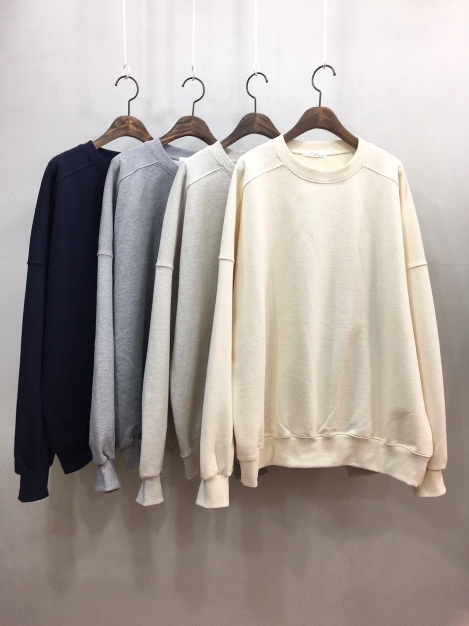 thick cotton sweatshirts