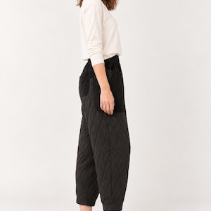 Quilted Cotton Balloon Pants with Corduroy Details – Black image 4