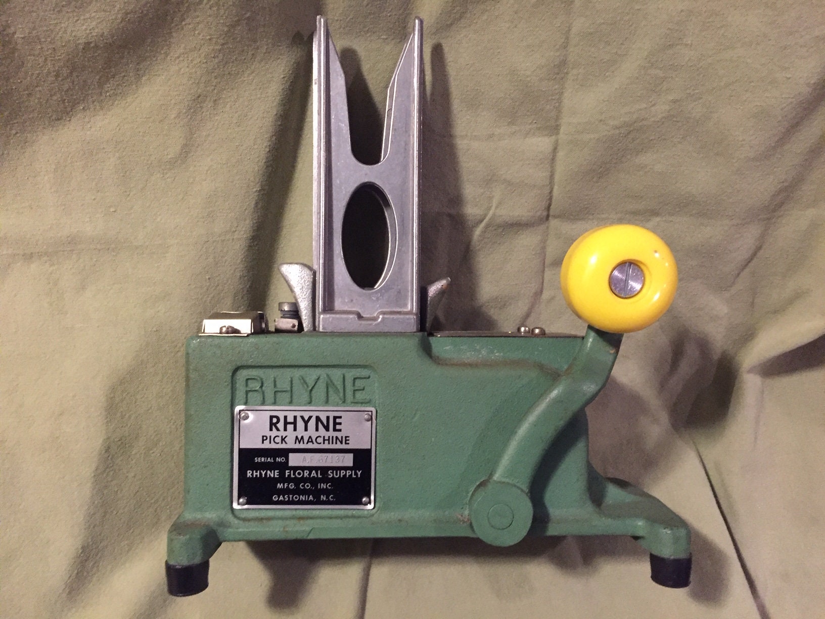 Rhyne Pick / Stemming Machine Etsy