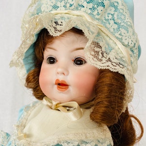 Herzi Mengersgereuth Porzellanfabrik Baby Doll
