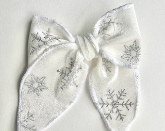 White Velvet Sparkling Snowflake Bow