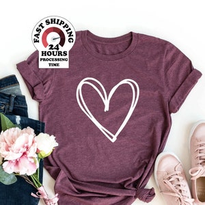 Mothers Day Heart Tshirt for Her, Mama Love Tshirt, Heart Tshirt, Tshirt for Her, Tshirt for Mom, Tshirt Under 20, Mothers Day Gift