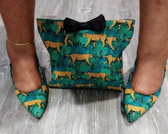 Keens African Cheetah Print Fabric Shoe and Bag Set