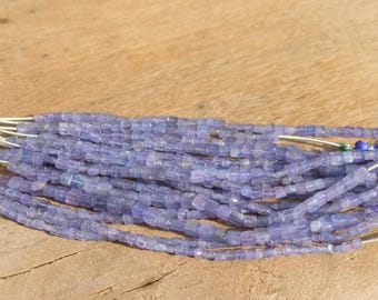 Tansanit glatt Würfel Strang, Tansanit Würfel Strang, natürliche Edelstein Perlen Strang, Herstellung für Schmuck: TZ = 31