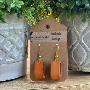 Handmade genuine leather loop earrings