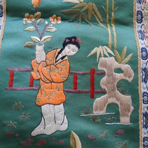 Vintage Chinese Embroidery Ancient Ladies Traditional Pattern-Wall Hanging Traditional Symbols Asian Decoration