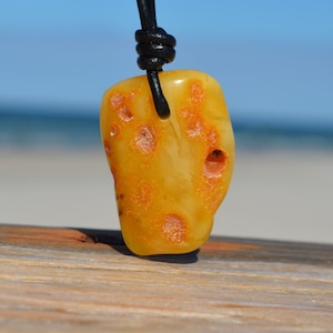 large amber pendant for men, natural Baltic amber stone, bernstein kette mann, amber jewelry gift idea for men or women