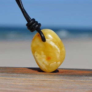 amber pendant for women, natural Baltic amber stone, bernstein kette, gift idea for men or women